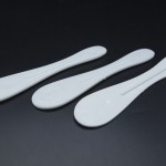 Spatule a malaxer en plastique